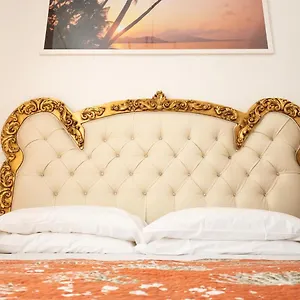 des-artistes-naples.hotels-amalfi.com/