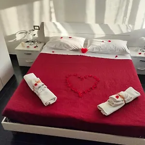 Etna's Tourist Bed & Breakfast CTA