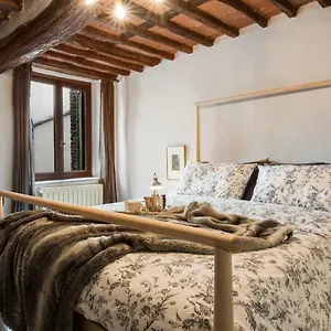 https://san-carlo-apartment.it-tuscanyhotel.com