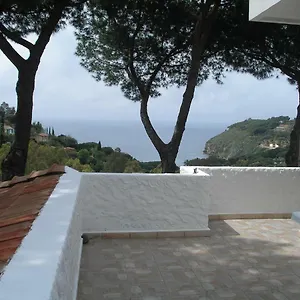 https://residence-i-pini.it-tuscanyhotel.com