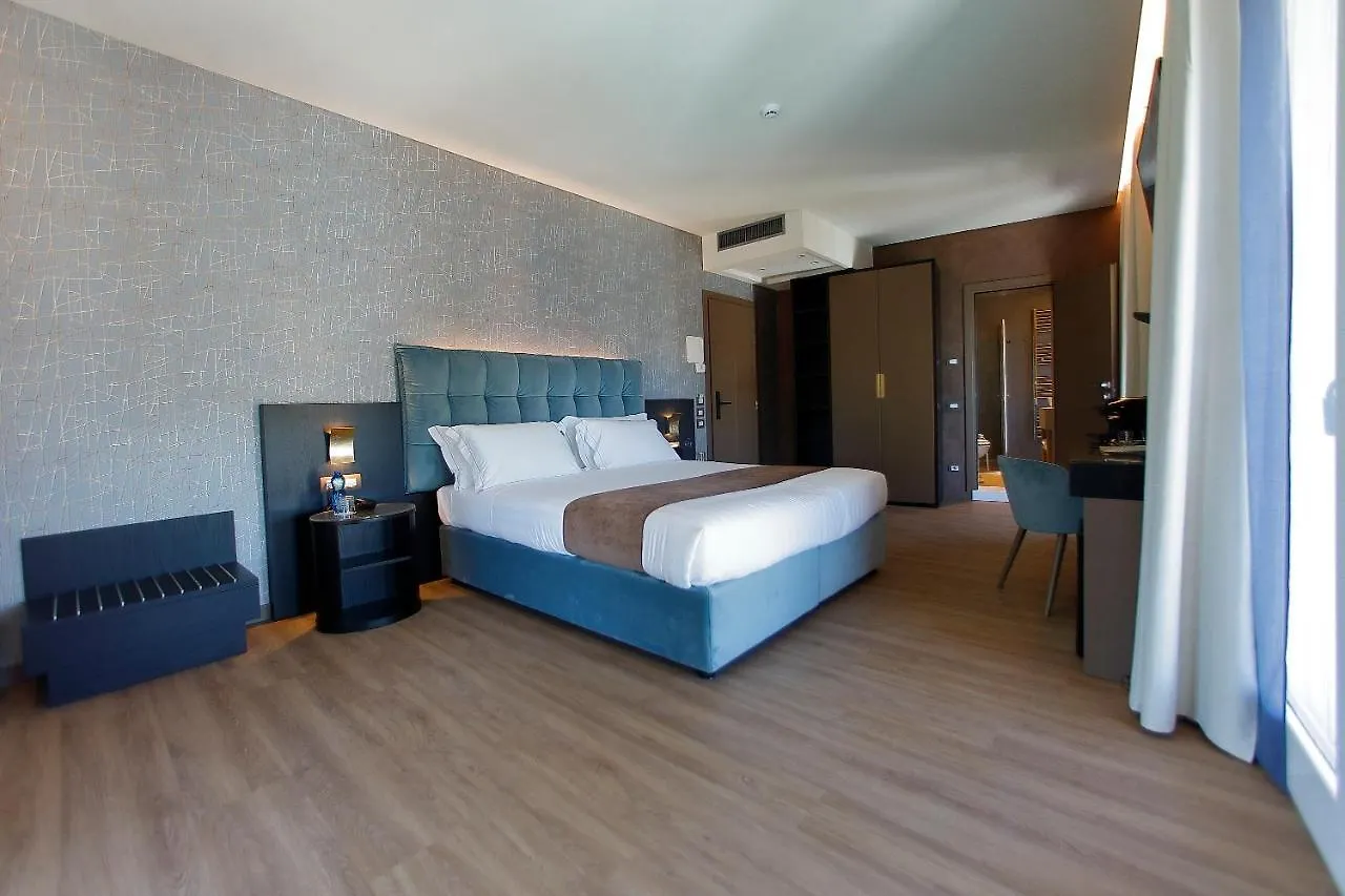 Hotel Bell'Arrivo By Dori Peschiera del Garda Italien