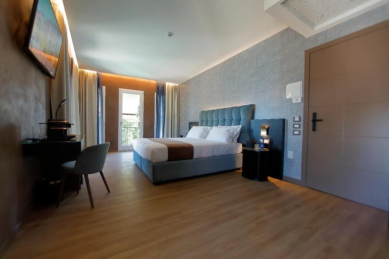Hotel Bell'Arrivo By Dori Peschiera del Garda