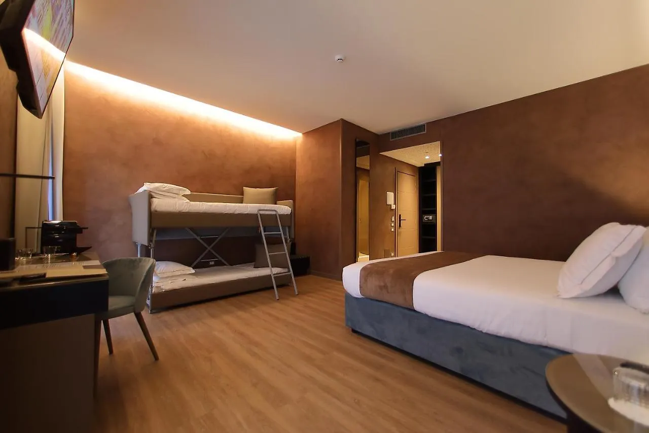 Hotel Bell'Arrivo By Dori Peschiera del Garda Italien