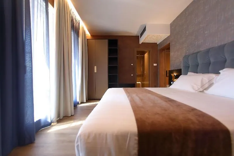 ***  Hotel Bell'Arrivo By Dori Peschiera del Garda Italien